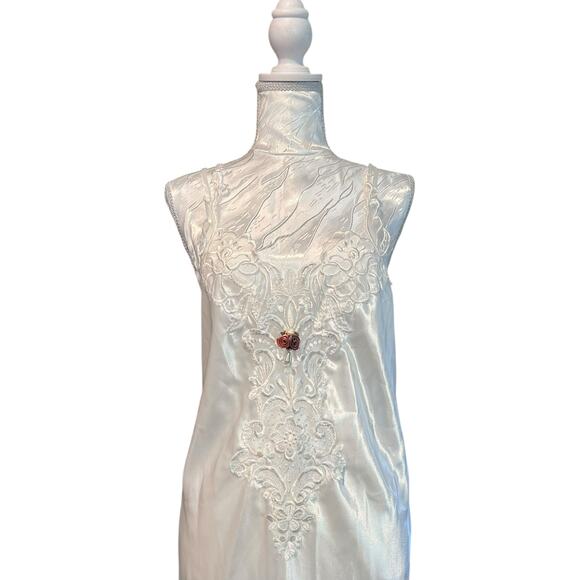 Vintage White Satin Nightgown Womens Sz Medium Plunging Sexy Neckline Sleeveless - Picture 3 of 16